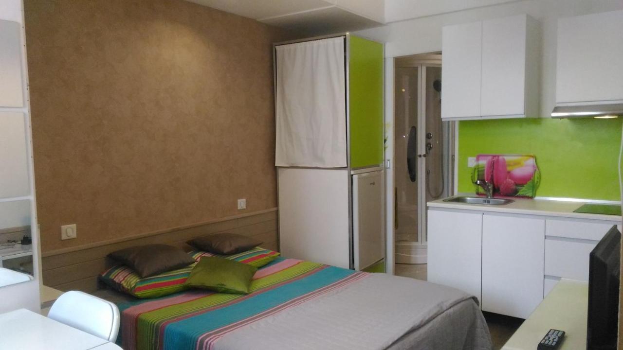 Autan Des Couleurs Bed & Breakfast Алби Екстериор снимка